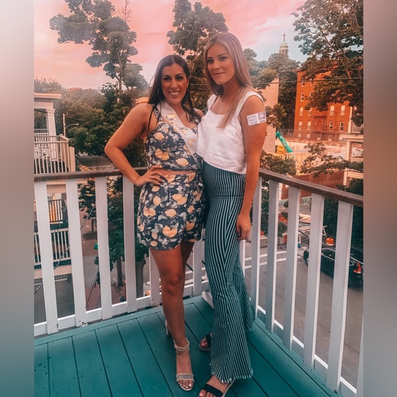 Show Me Your MuMu Tara Crop Top in White Linen - Picture 5 of 5